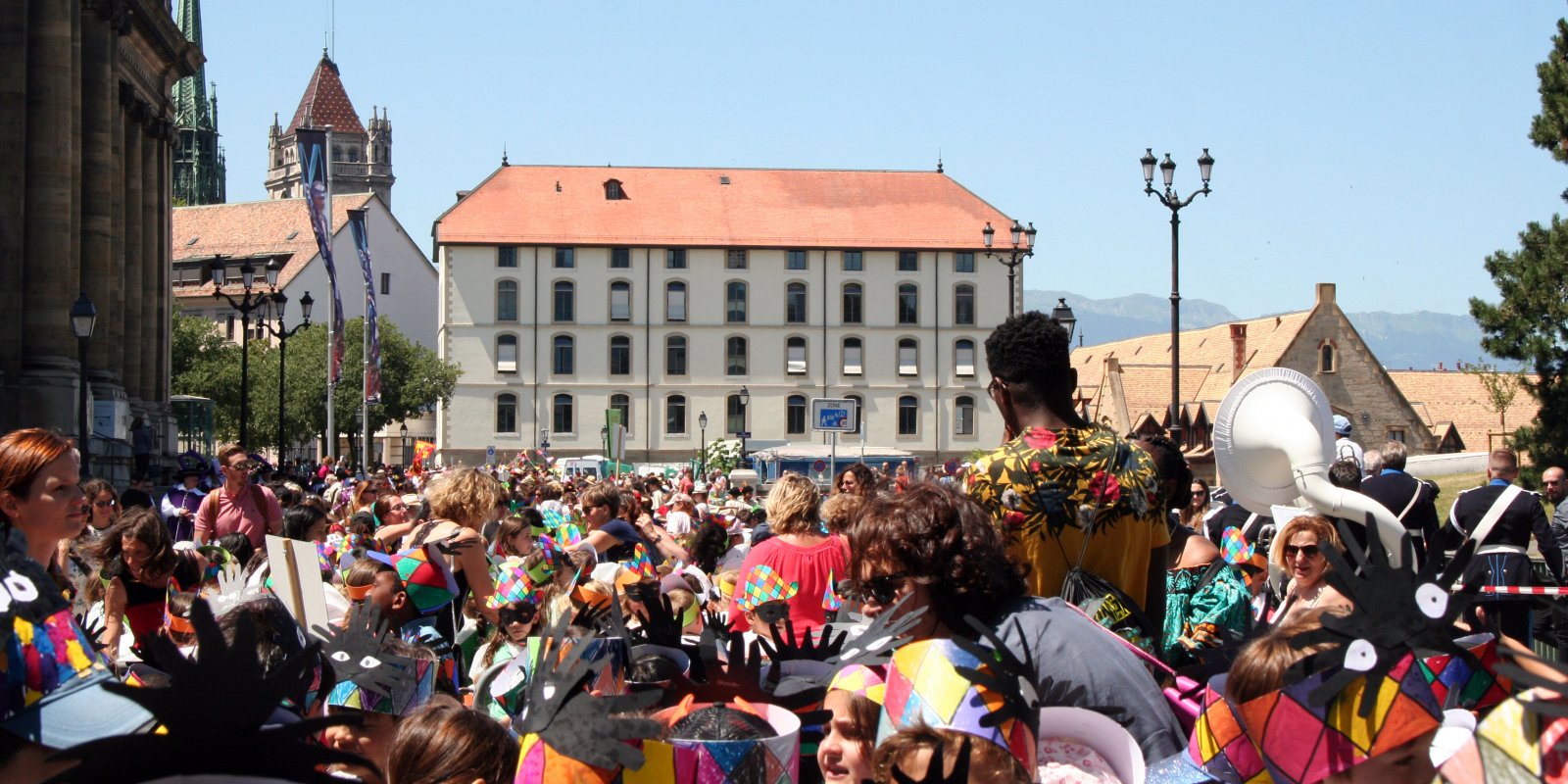 aux abords du MAH - fêtes des écoles 2018 