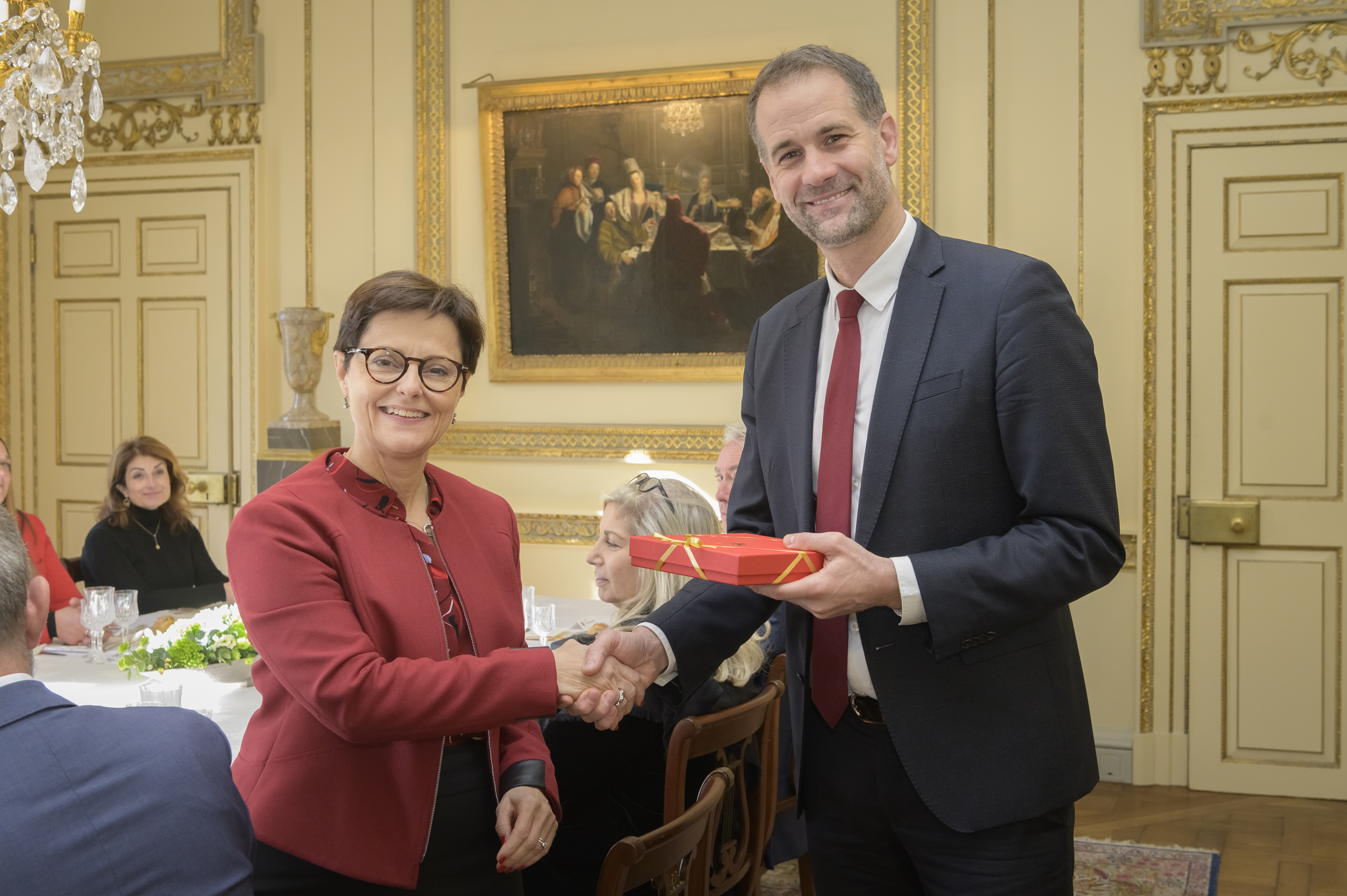 Remise cadeau du Conseil d'Etat