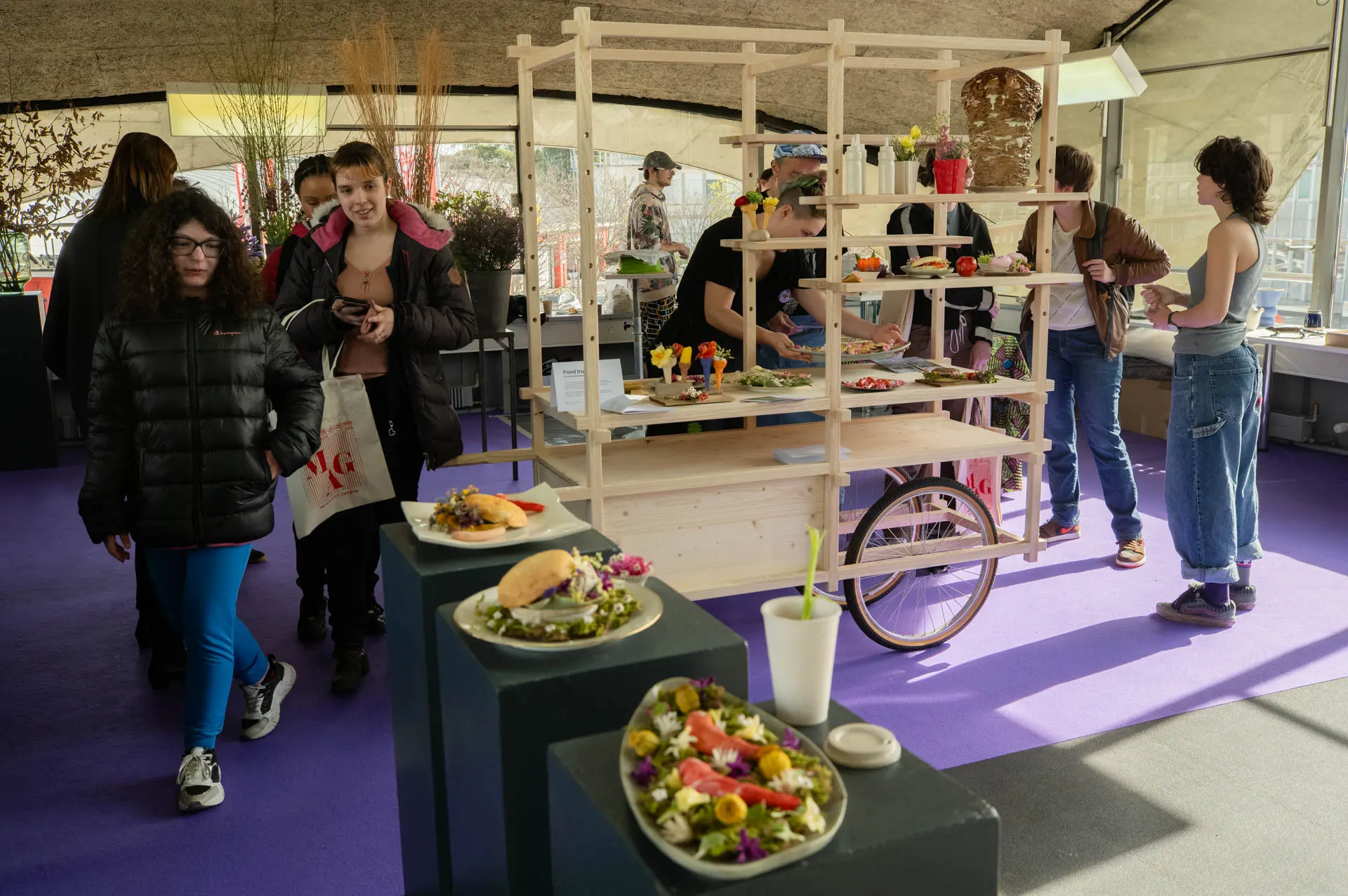Réalisation d’un food truck par l’étudiante Aloïse Perregaux.