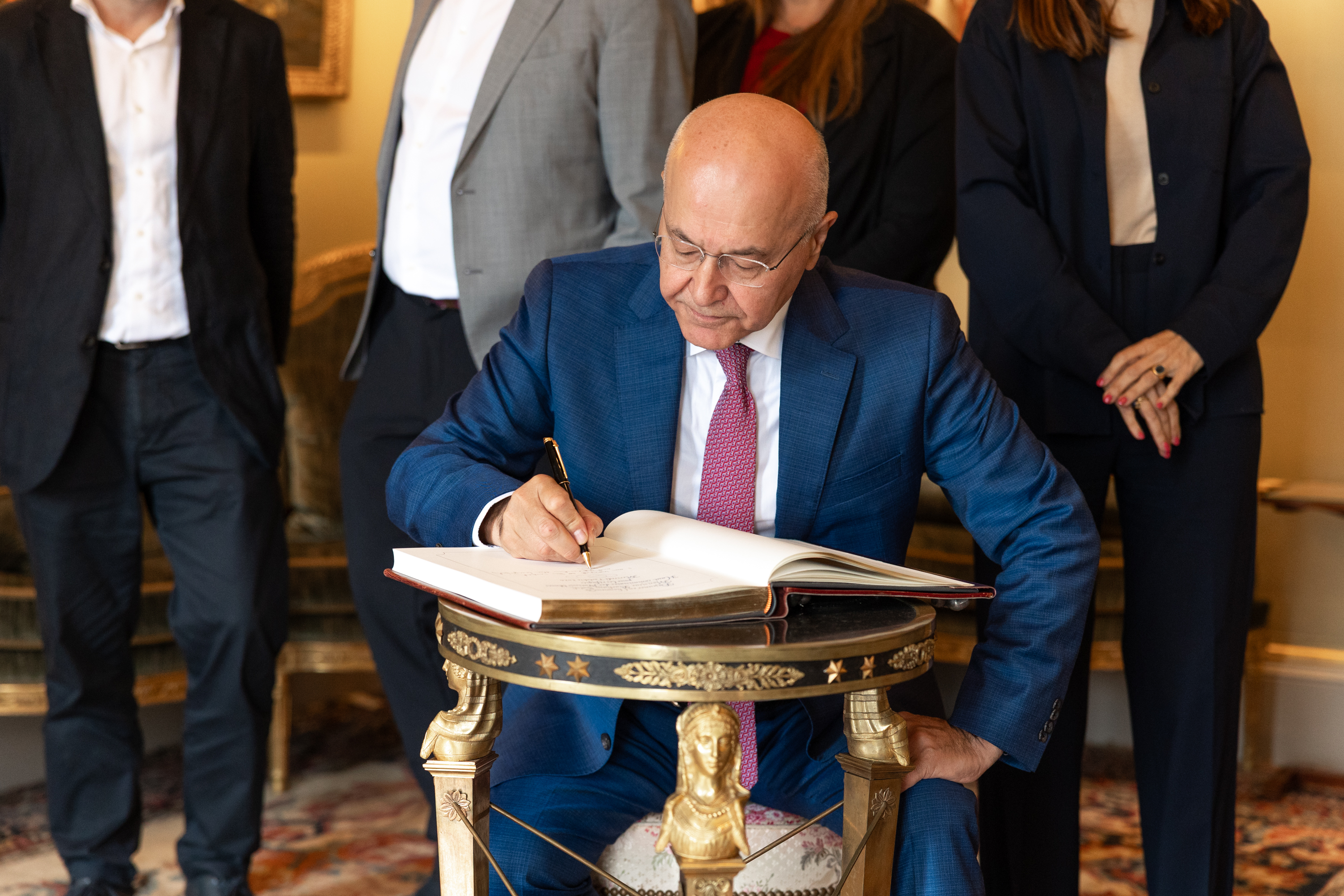 Signature du livre d'or