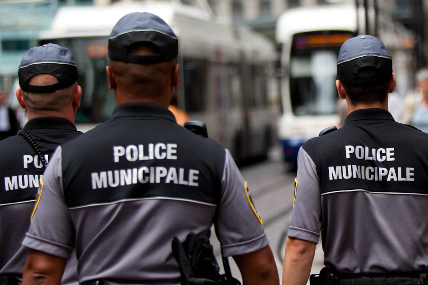 3 agents de police municipale