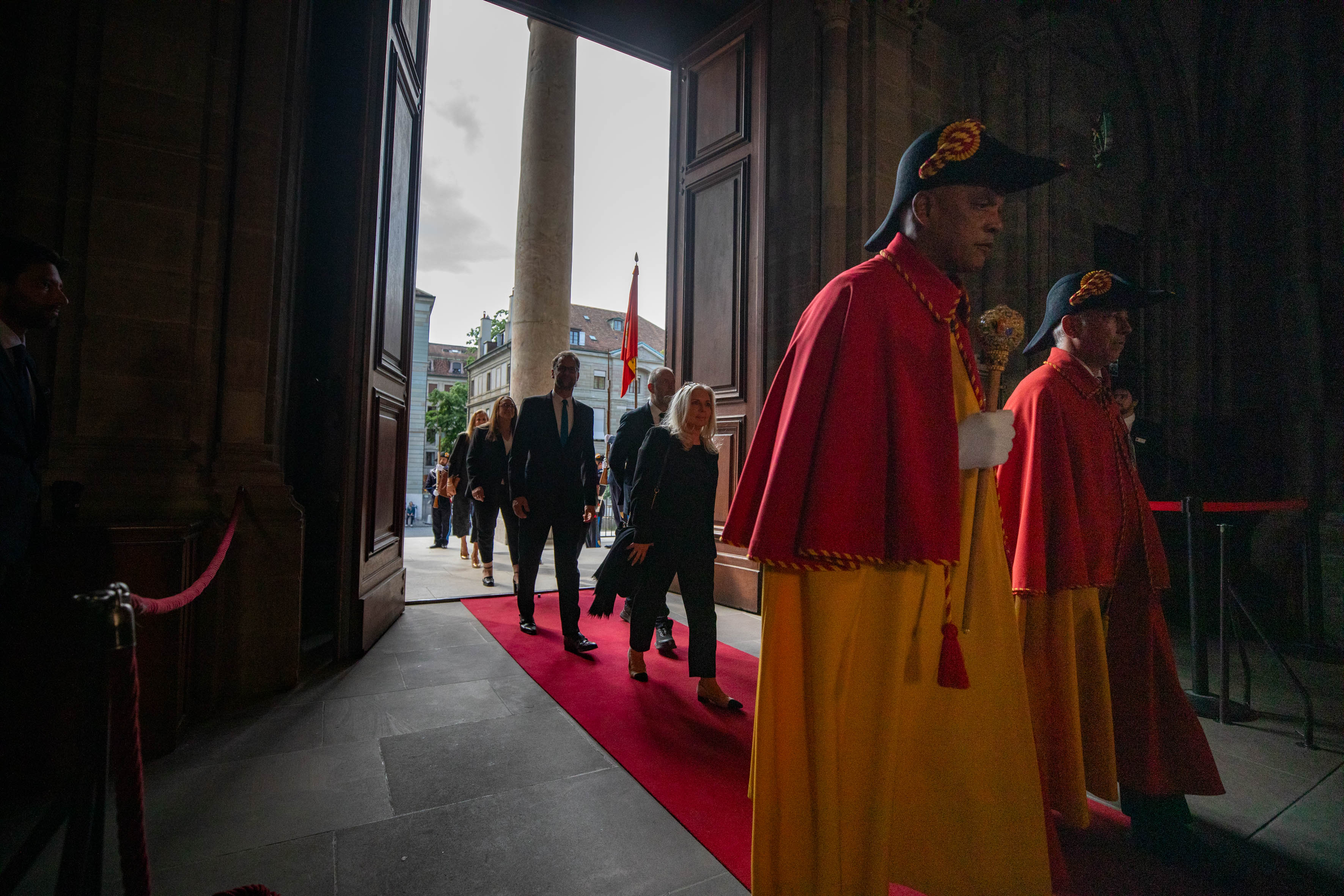 Arrivée du Conseil d'Etat dans la Cathédrale Saint-Pierre