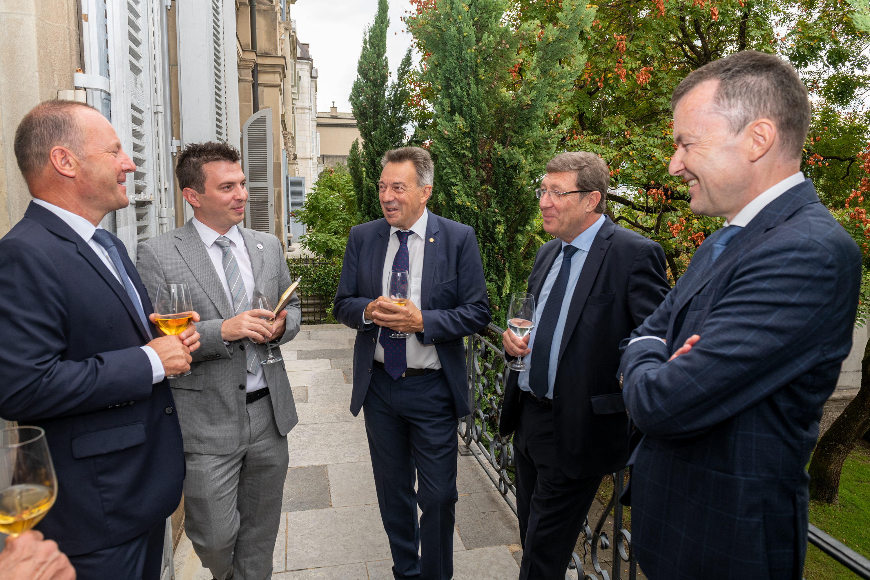 Apéritif sur la terrasse 