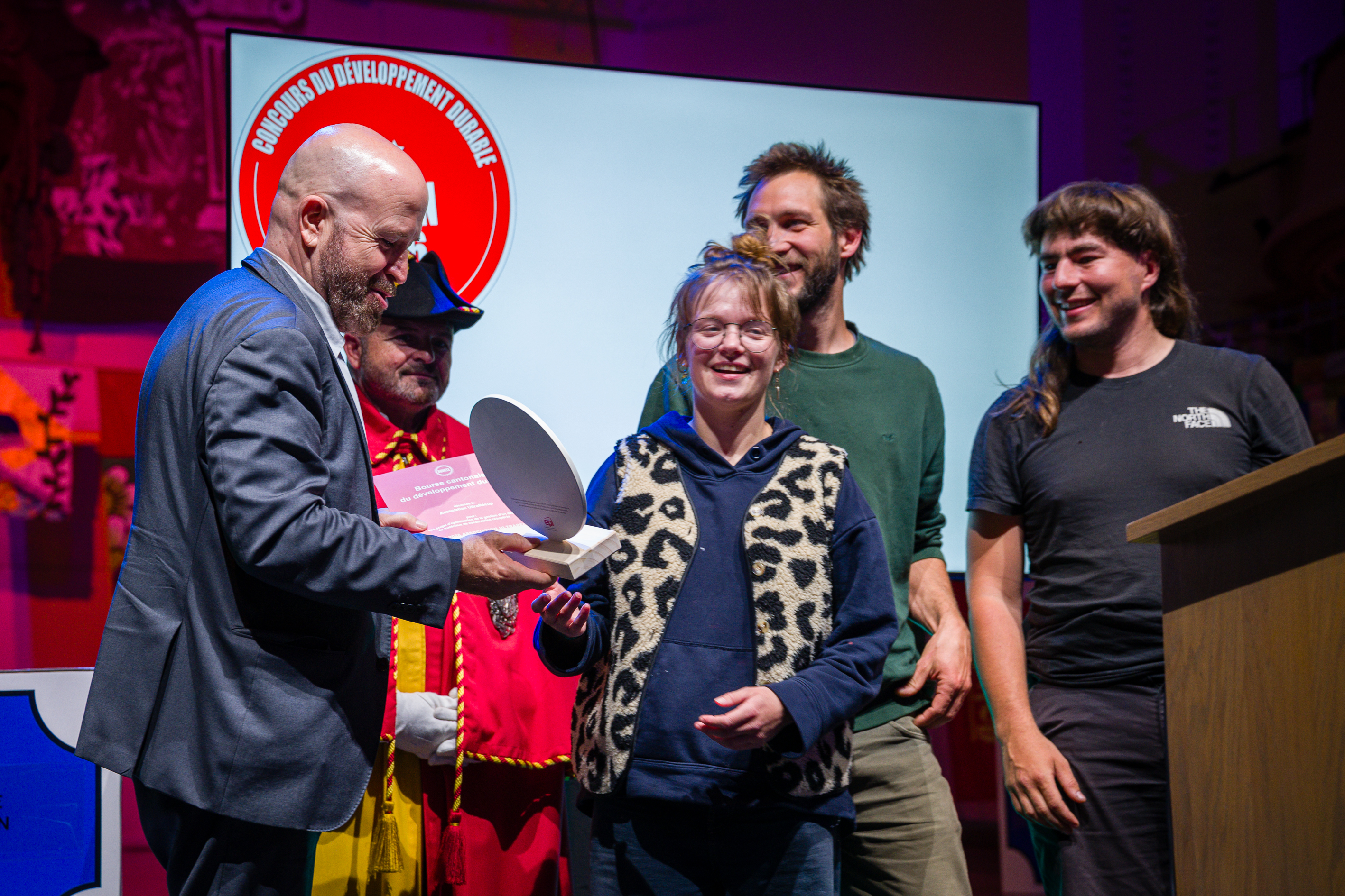 Remise de la bourse pour le projet Ultrarécup