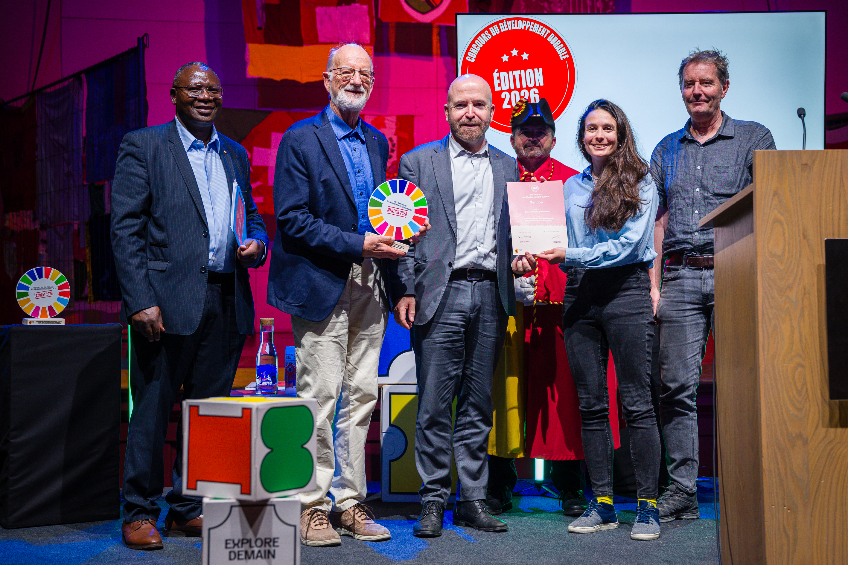 Remise de la montion du prix pour le projet la Bistoquette 