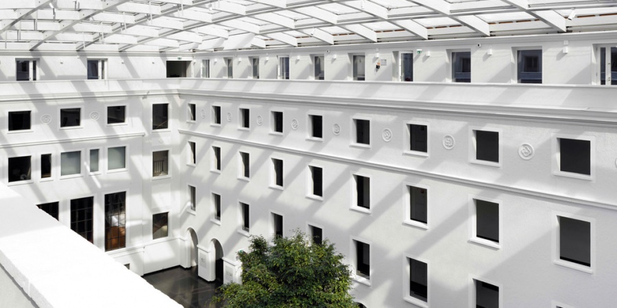 Bâtiment principal - cour intérieure / © OMC Bâtiment principal - cour intérieure / © OMC