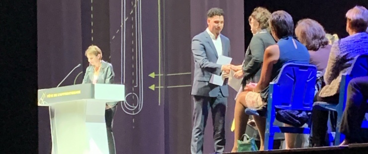 scène avec la remise de prix