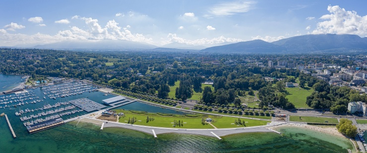 La Plage Publique des Eaux-Vives et son parc, la zone nature, le nouveau Port-Noir et la Maison de la Pêche © Etat de Genève Plage Publique des Eaux-Vives
