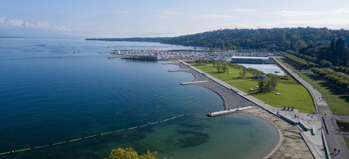 Le nouveau Port-Noir et la Plage Publique des Eaux-Vives