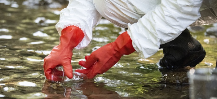 Maintenir une veille technique et scientifique sur la qualité de l'eau