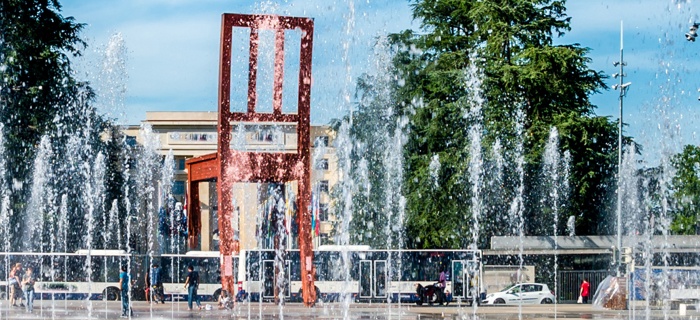 Illustration Chaise cassée de l'ONU