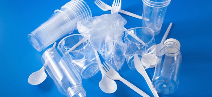 Plastique à usage unique