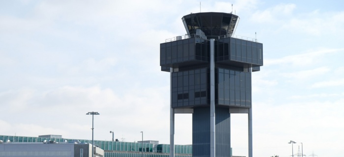 La tour de contrôle de l'aéroport de Genève-Cointrin. Photo Etat de Genève - Yasmine Stoll