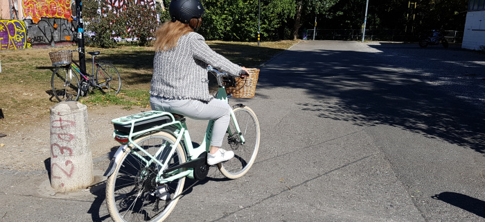 Cycliste vélo electrique