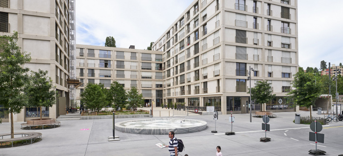 Place de la gare / Serge Fruehauf