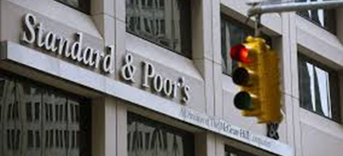 Une bonne note Standard & Poor's est indispensable pour financer dabs de bonnes conditions les grands projets durables comme des écoles publiques, des dispositifs de mobilité et des infrastructure de santé.