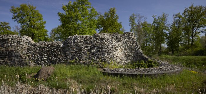 Ruines du château de Rouelbeau, Meinier, © Jean-Daniel Meyer, SAGe.