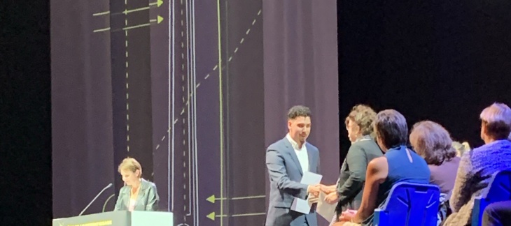 scène avec la remise de prix