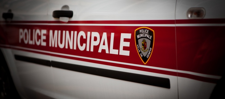 identité d'une voiture de la police municipale