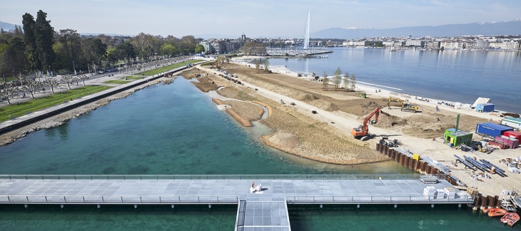 Création de la zone nature de la Plage Publique des Eaux-Vives (avril 2019) © Serge Fruehauf La roselière de la Plage publique des Eaux-Vives