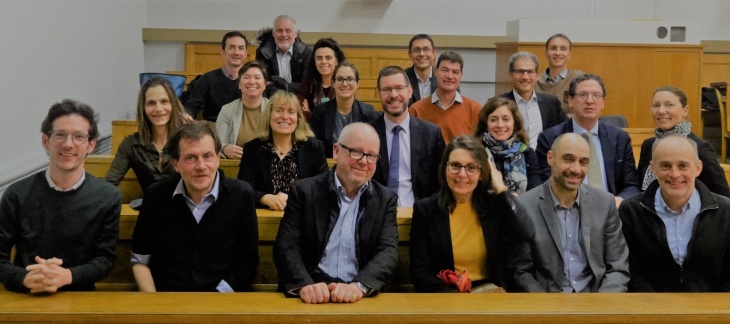 Dominique Cardon avec les participants