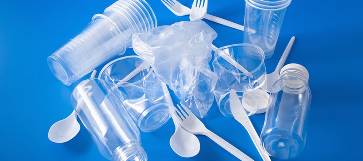 Plastique à usage unique