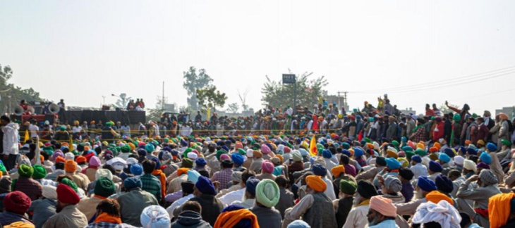Photo d'une foule en inde