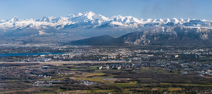 Vue du Grand Genève face au Mont Blanc