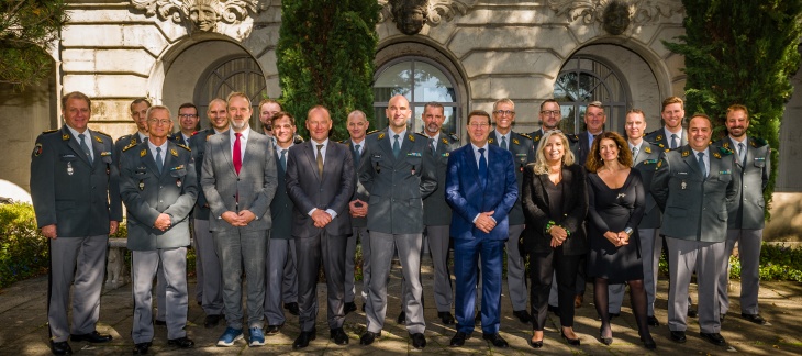 Déjeuner offert aux officiers généraux et supérieurs de l'Armée suisse