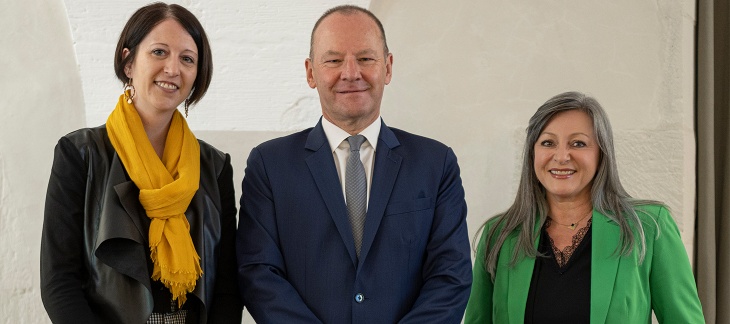 De gauche à droite: Crystel Graf, vice-présidente de la CLDN, conseillère d'Etat (NE), Serge Dal Busco, président de la CLDN, conseiller d'Etat (GE), Nuria Gorrite, membre de la CLDN, conseillère d'Etat (VD) - Crédit photo : ARC Sieber