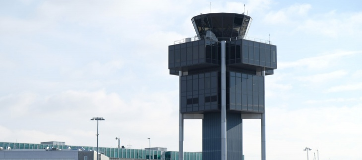 La tour de contrôle de l'aéroport de Genève-Cointrin. Photo Etat de Genève - Yasmine Stoll
