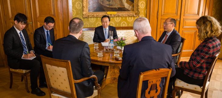 Visite de courtoisie de S.E. Monsieur Wang Shihting, Ambassadeur de la République populaire de Chine en Suisse