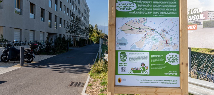 Panneau d'information sur un lieu clé de la future Voie verte rive droite - photo : Emilie Laici