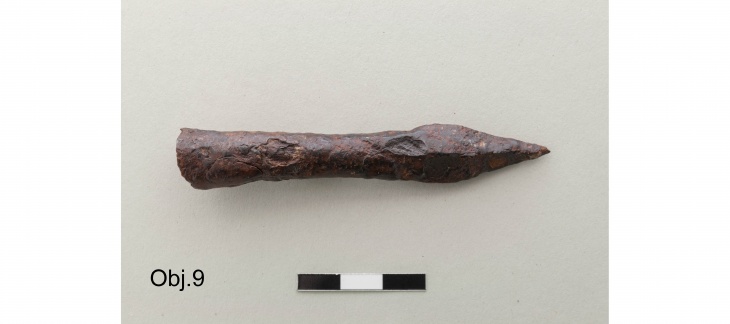 La pointe du carreau, de section losangique, figure 1 © service d'archéologie