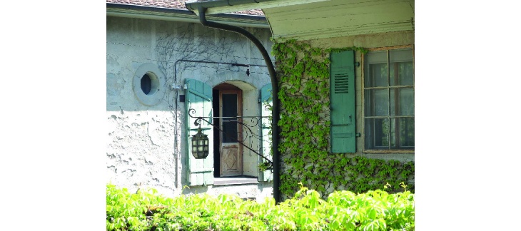 "Vieux Mesnil", dépendance et maison de maître, © office du patrimoine et des sites