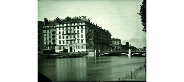 Immeuble Fazy, devenu Hôtel de Russie en 1868. © Bibliothèque de Genève