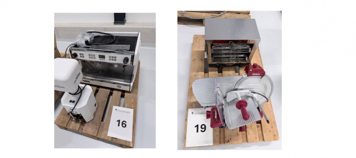 Machine à café et trancheuse