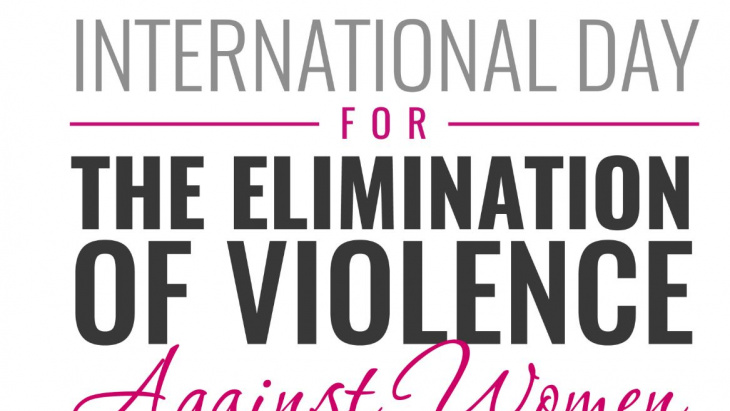 écriteau journée internationale pour l'élimination des violences à l'égard de femmes 25 novembre