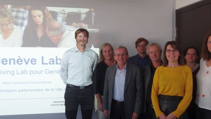 Notre collègue Christine Aïdonidis entourée de la commission parlementaire de la Ville de Zurich
