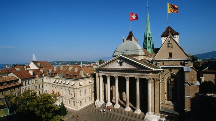 Image Cour de Saint Pierre