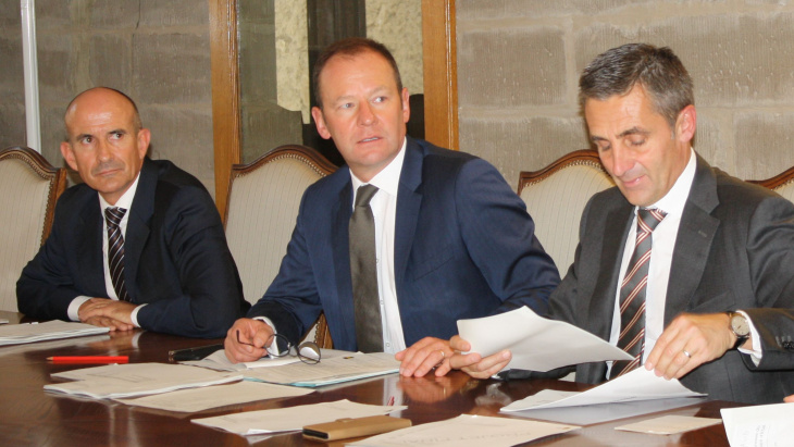Le directeur général de l'OPE Grégoire Tavernier et les conseillers d'Etat Serge Dal Busco et François Longchamp
