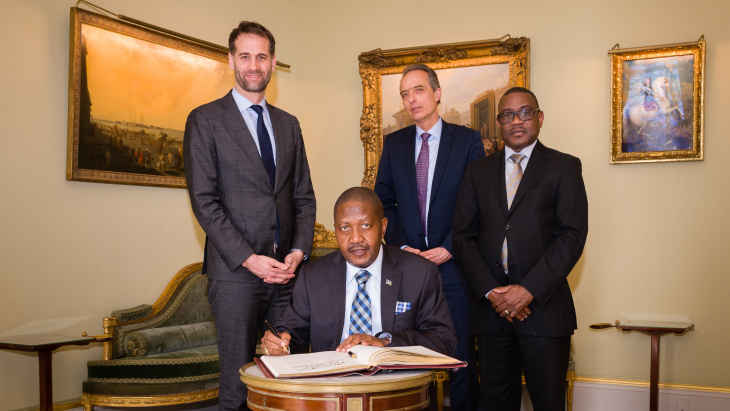 Visite de courtoisie de S.E. Monsieur l’Ambassadeur Penda P. NAANDA, Représentant permanent de la République de Namibie auprès d