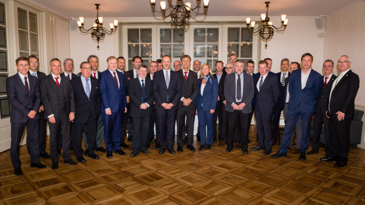 Déjeuner en l'honneur des délégations officielles des équipes nationales de football de Suisse et d'Irlande 