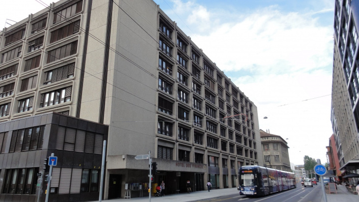 L'hôtel des finances, où siège la commission fiscale