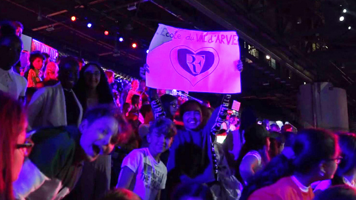 Eleves genevois dans les gradins de la Laver Cup