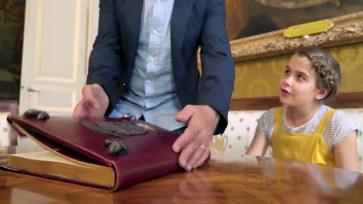 Violette dans la salle de l'Alabama