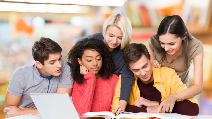 étudiants longue durée