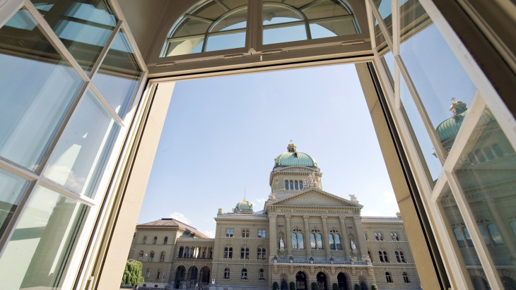 Palais fédéral vu d'une fenêtre
