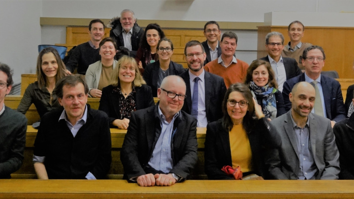 Dominique Cardon avec les participants