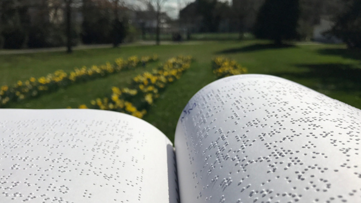 Livre en écriture braille - René Demellayer